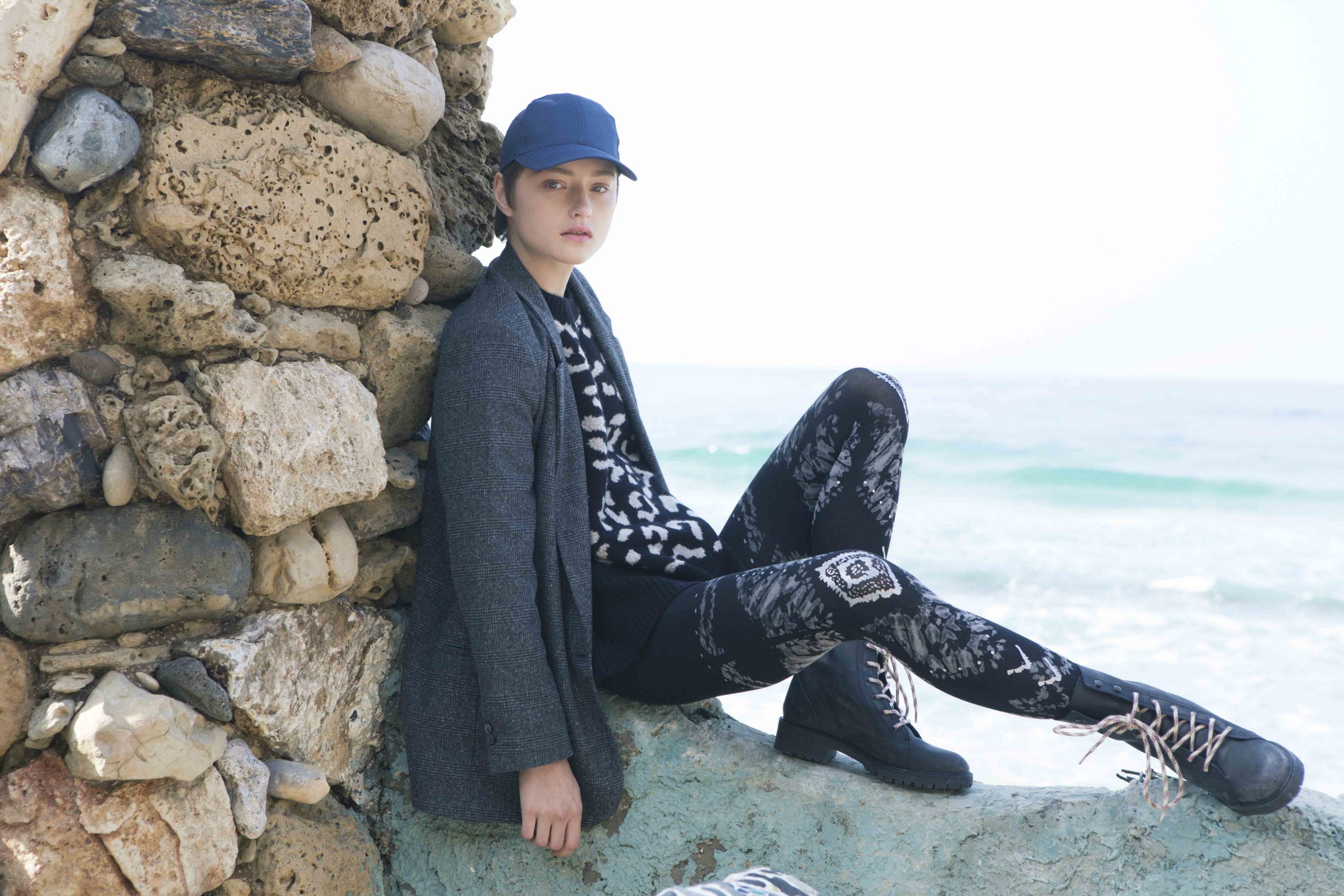 Womens-Black-Opaque-Print-Tights-r433-bgs-Hosierydirect