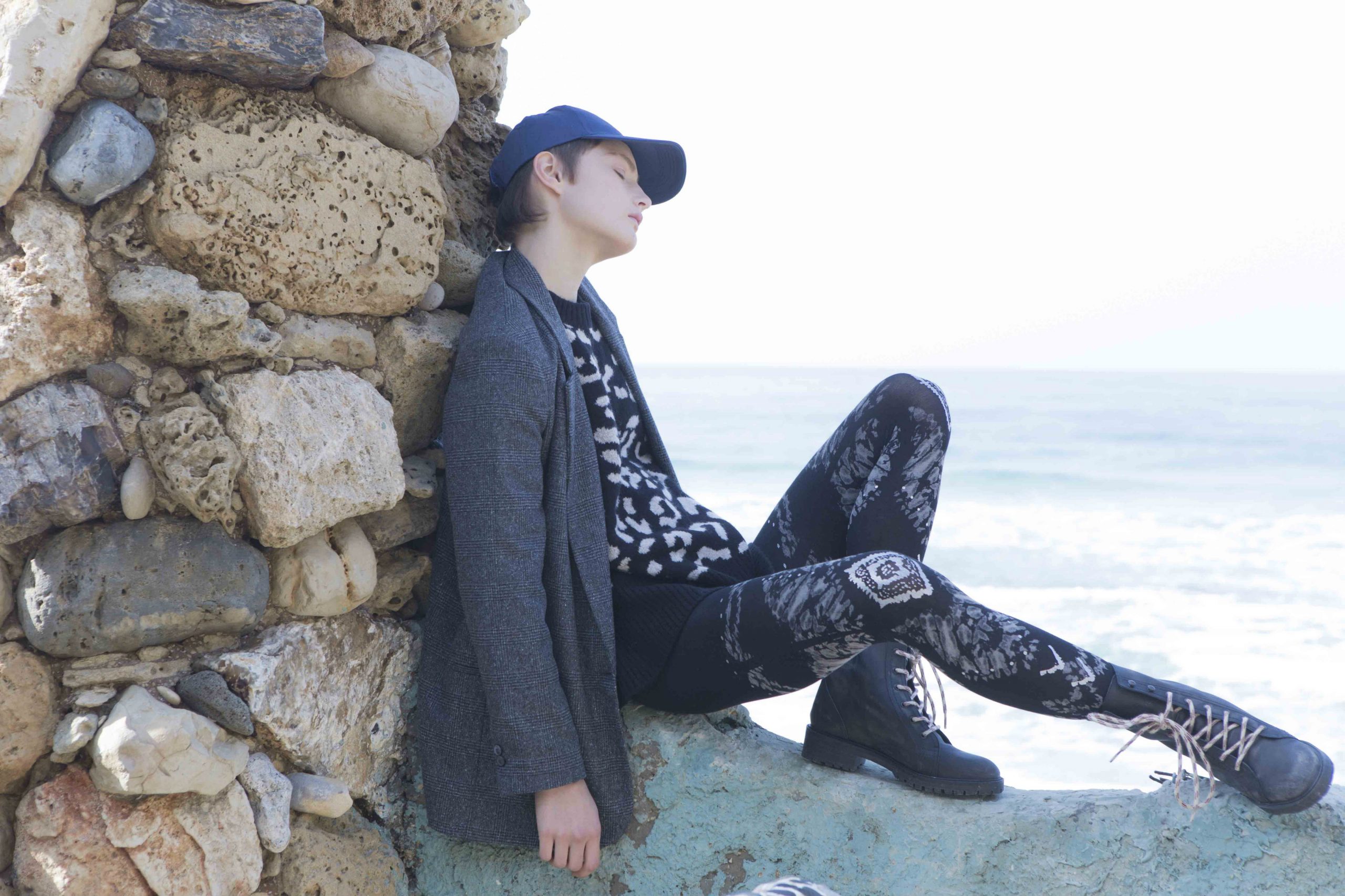 Womens-Black-Opaque-Print-Tights-r433-bgs3-Hosierydirect